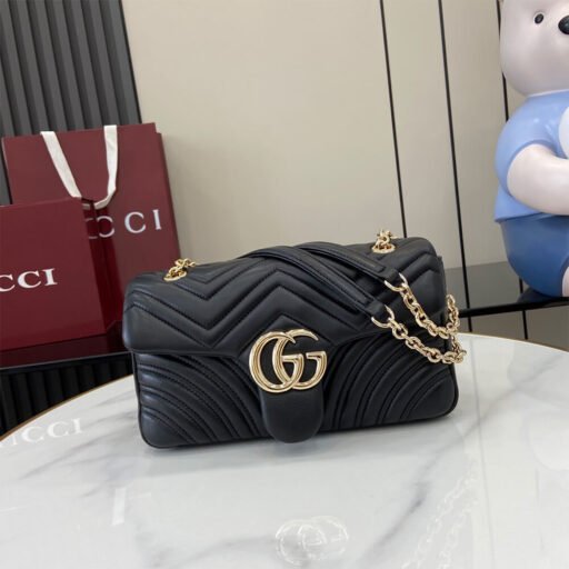 GG Marmont medium shoulder bag