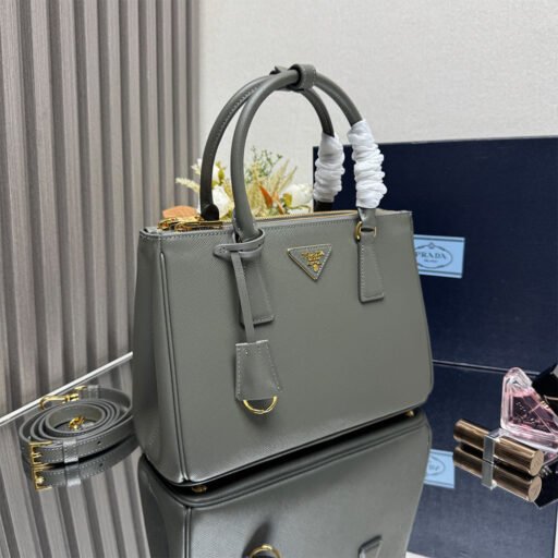 Prada Galleria medium Saffiano leather bag(HIGH-END GRADE)