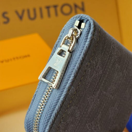 LV  Zippy Coin Purse