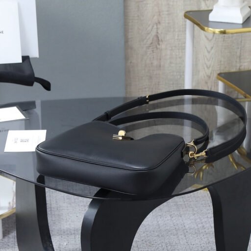 CELINE SMALL CAMILLE 16 SOFT BAG IN SMOOTH CALFSKIN(HIGH-END GRADE)