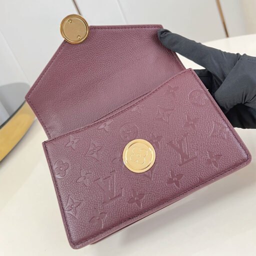 LV Wallet On Chain Rosy