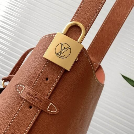 LV Low Key Hobo PM