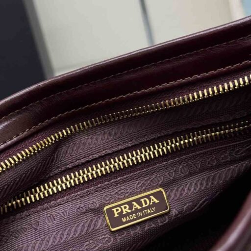 Prada Bonnie small leather shoulder bag(HIGH-END GRADE)