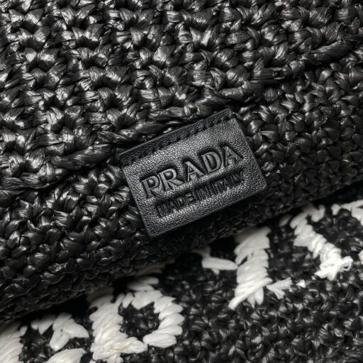 Prada Crochet tote bag(high-end grade)