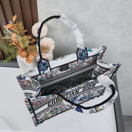 Dior Lucky Medium Dior Book Tote