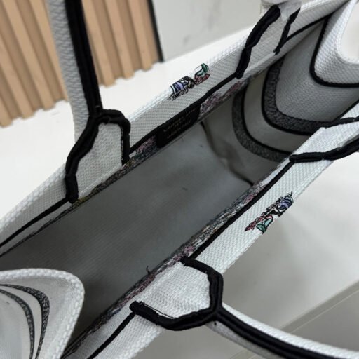 Dior Lucky Medium Dior Book Tote